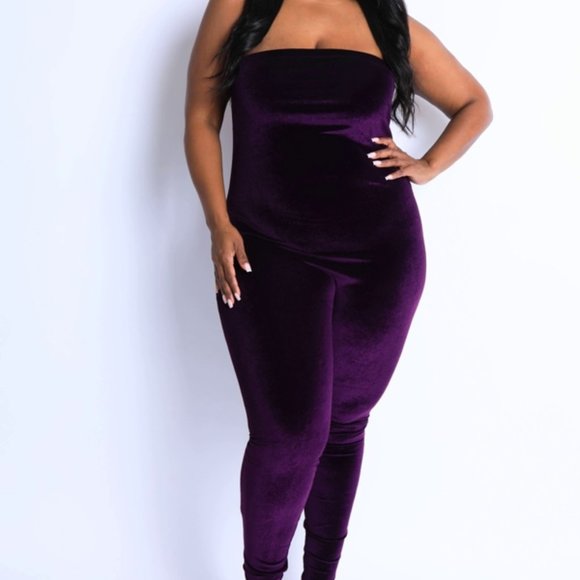 Beautiful  strapless jumpsuit with matching Cardigan Jacket.  - Picture 2 of 7